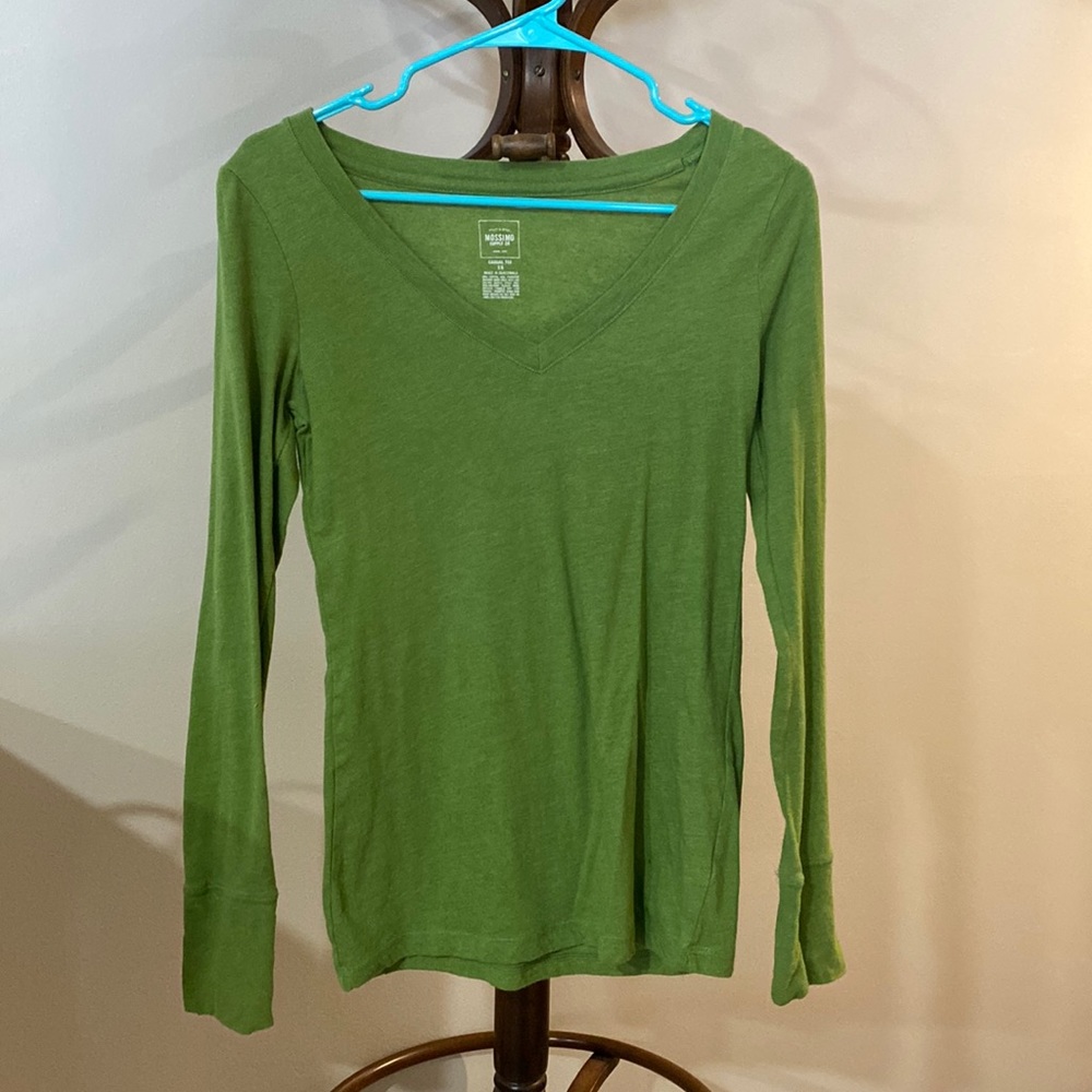 Mossimo long sleeve shirt